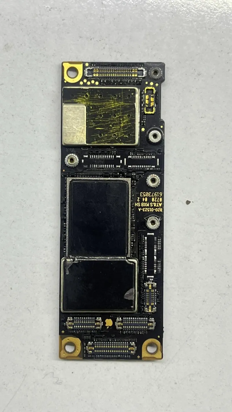 🔧 iPhone 11 – 3 Gün Havuzda Kaldı! Su Hasarı Onarımı 💧📱