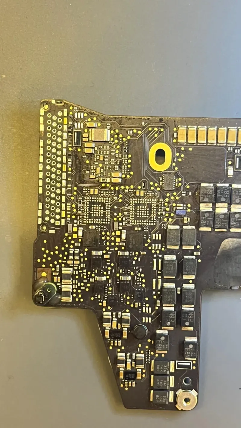 🔧 MacBook Pro A1708 – PP20V_USBC_VBUS Kısa Devre Onarımı