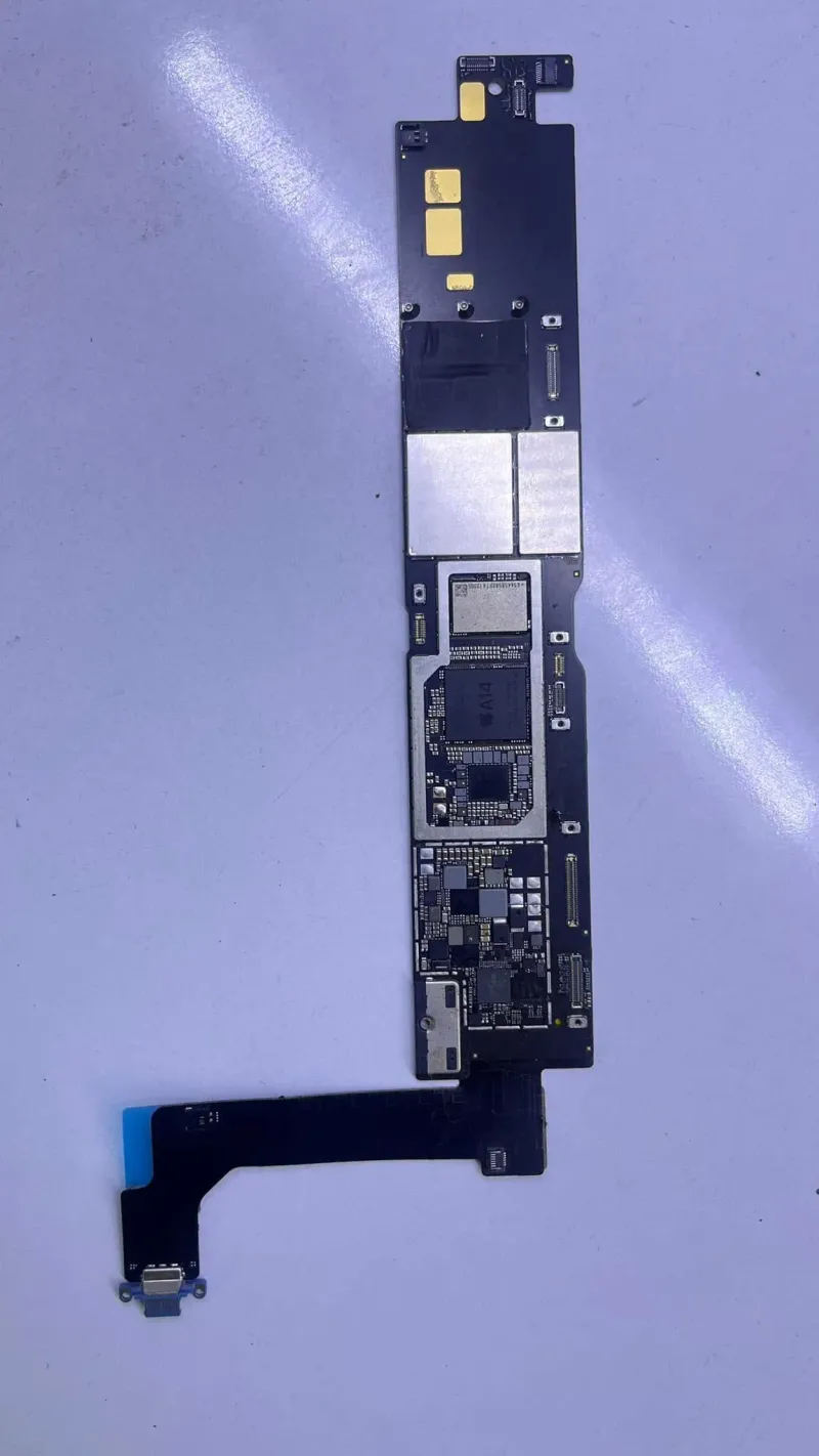 🔧 iPad 10 – Ana Kart Değişimi (iCloud Sorunu)