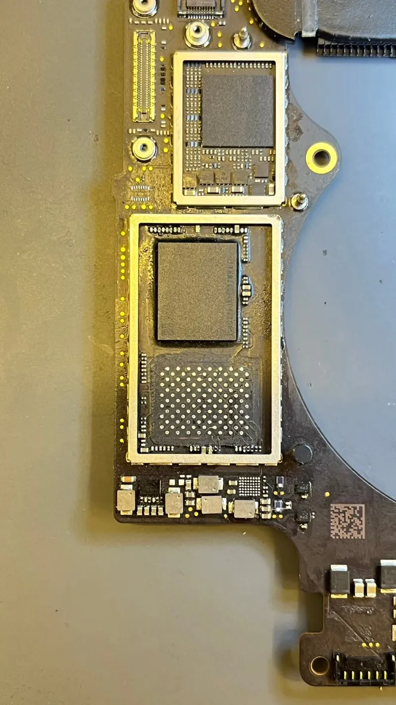 🔧 MacBook Pro A1990 – PP1V8_SSD0 Kısa Devre | U9000 & U8700 Onarımı | NAND Yeniden Eşleme